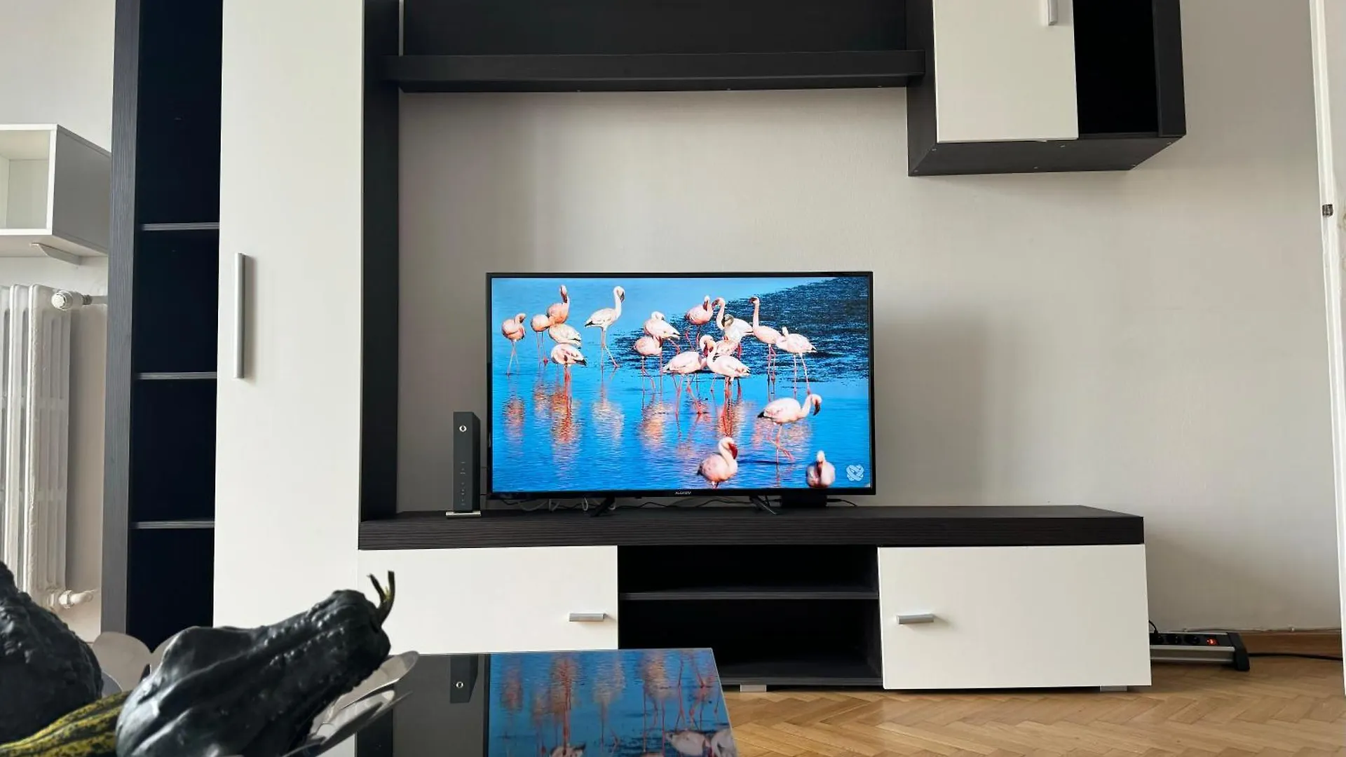 Airy & Beautiful Downtown Apartment 부쿠레슈티